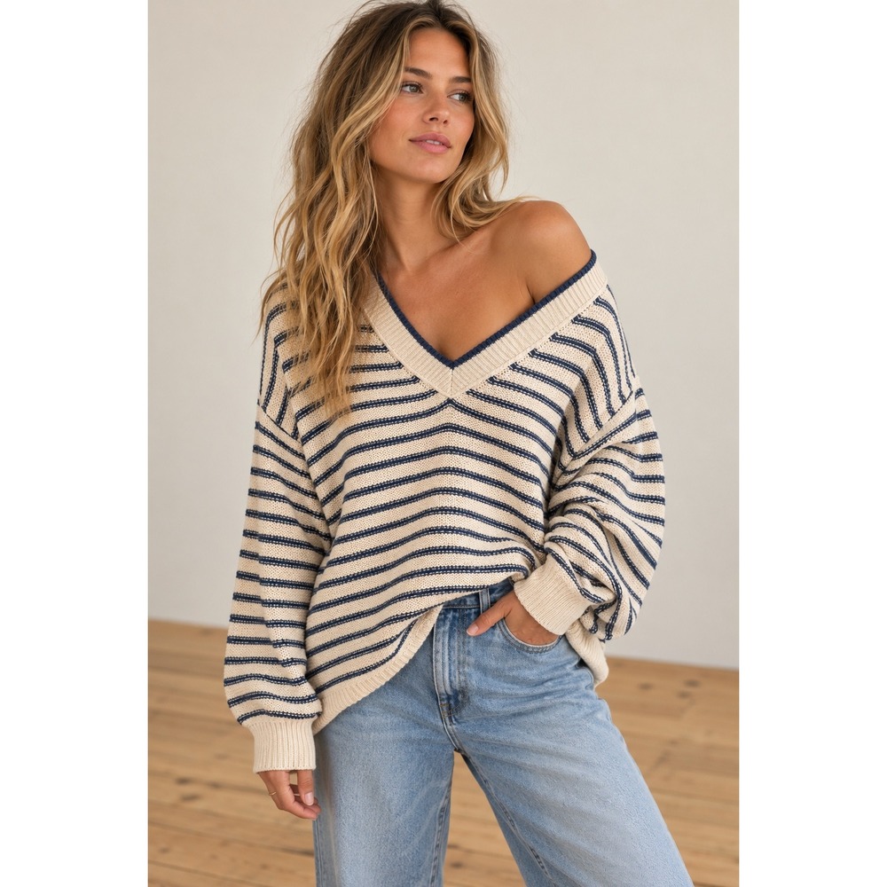 American Eagle XXL Striped V-Neck Oversized Sweater Cream Navy Blue Nautical